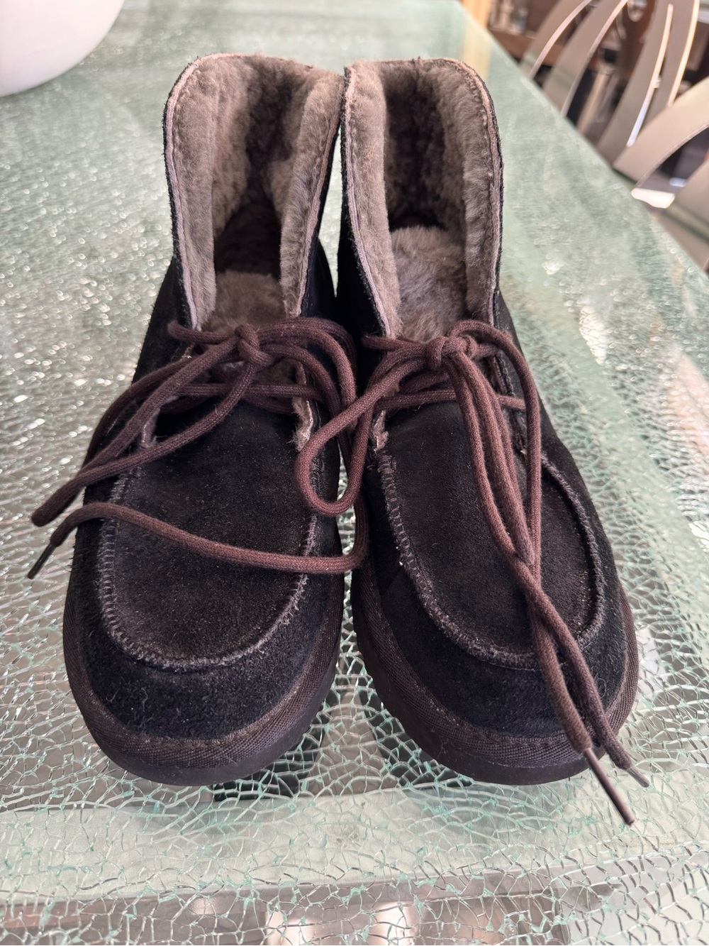 UGG women’s Black Suede Chukka Boots with Gray Shearling Lining 9